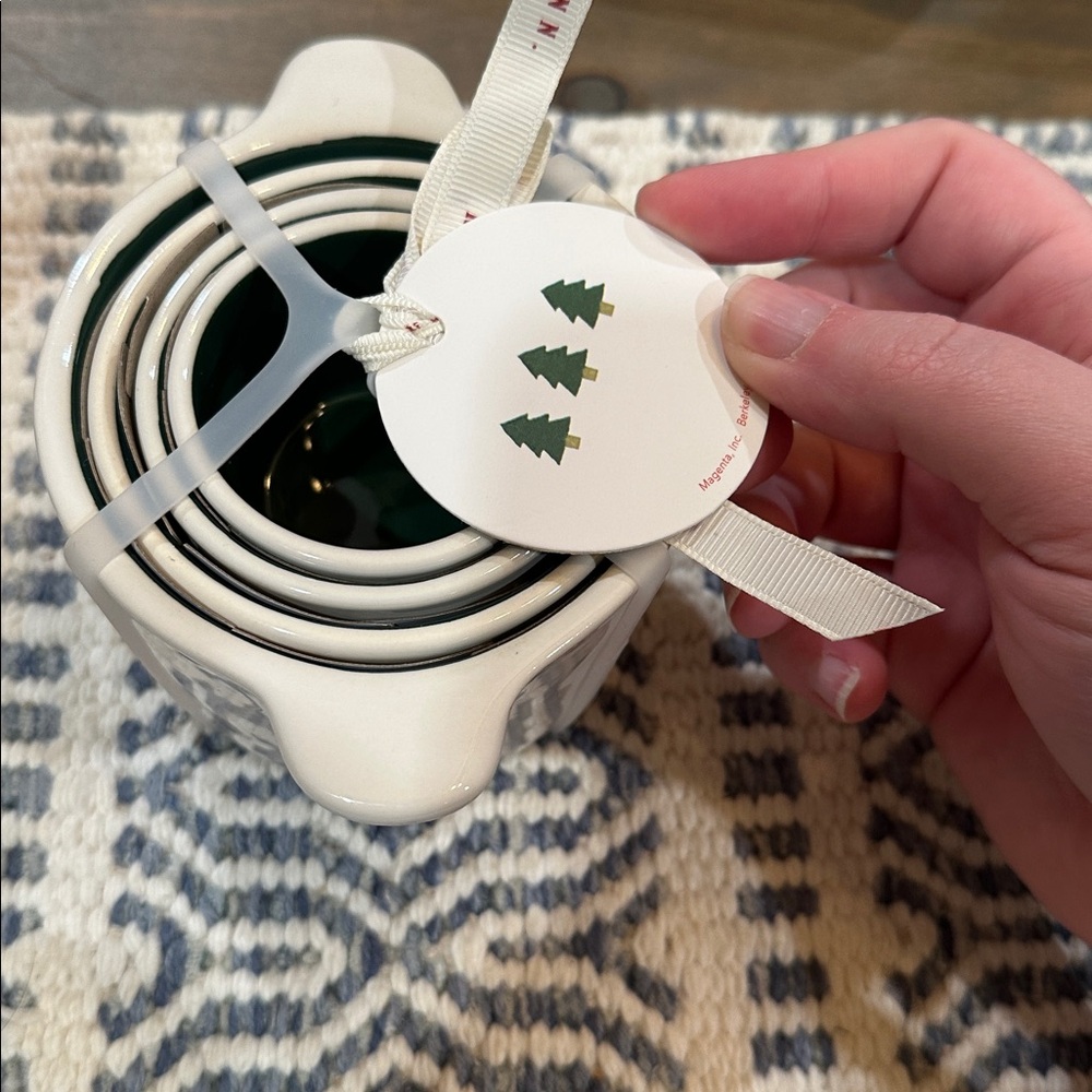RAE DUNN CHRISTMAS TREE MEASURING CUPS - Picture 3 of 3